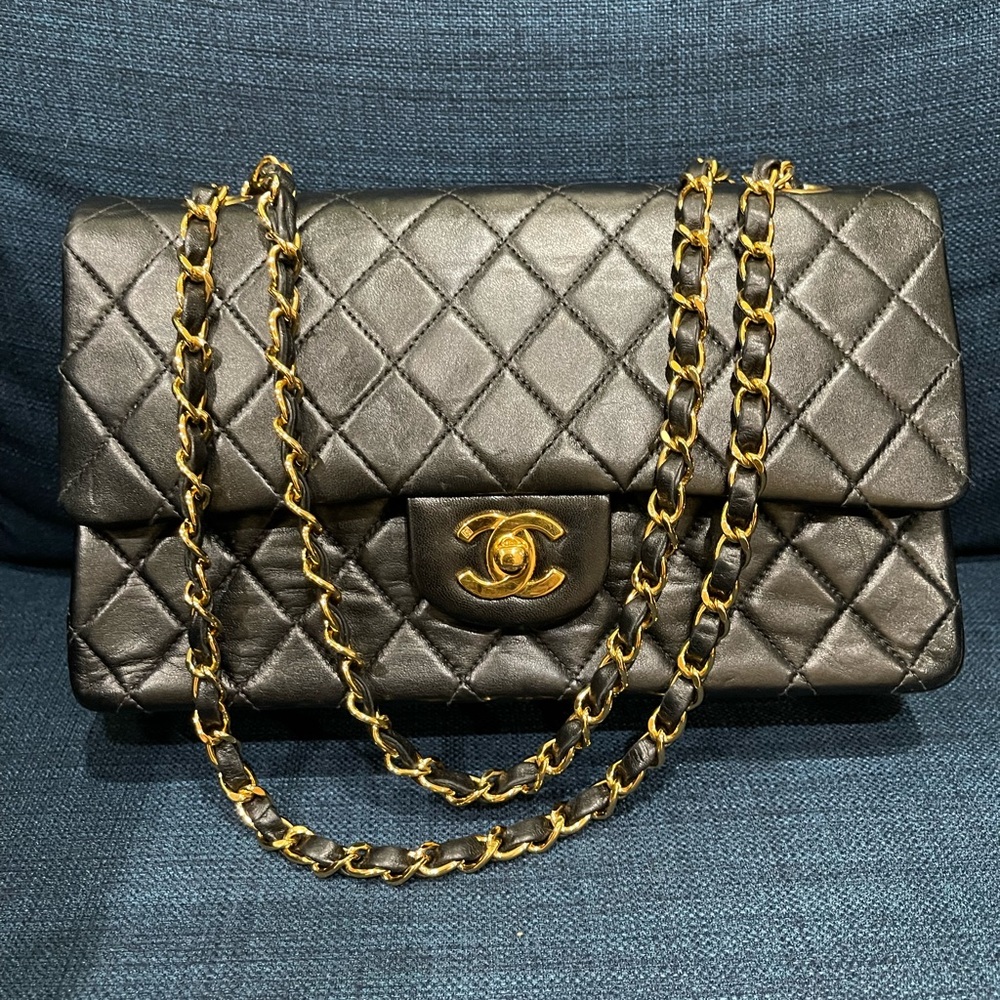 Preowned vintage Chanel classic flap